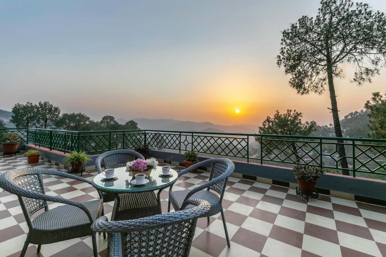 Stayvista At Cecil Cottages Hill View 8Br, 6Br, 4Br, 2Br In Barog With Barbeque カソーリ エクステリア 写真